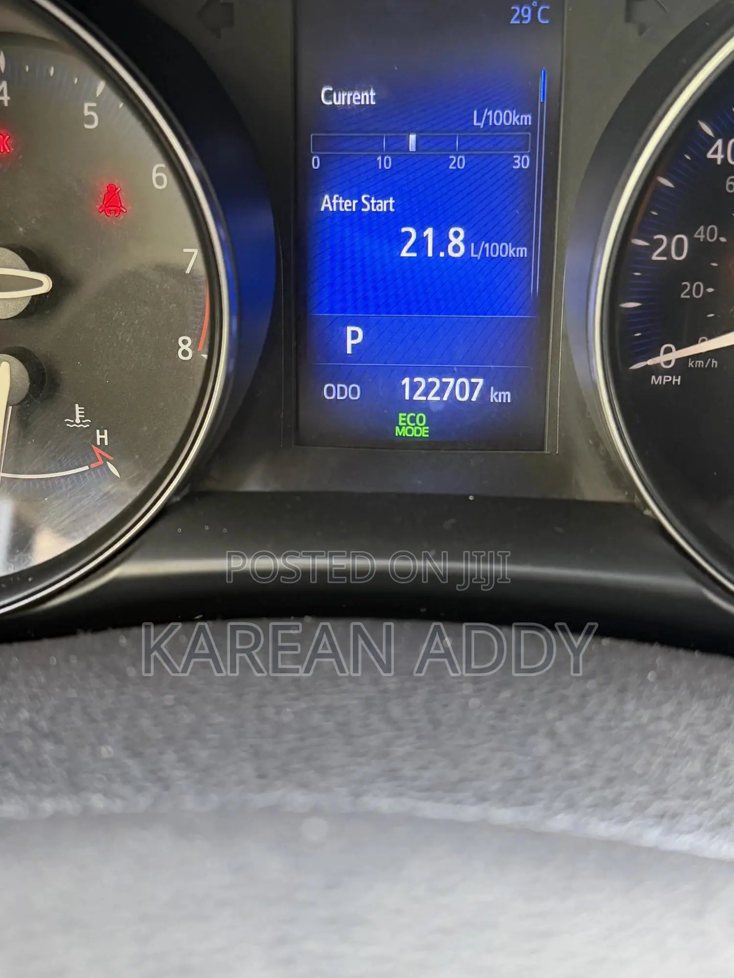 Toyota C-HR XLE FWD Sport Utility (2.0L 4cyl 2AM) 2018 Gray