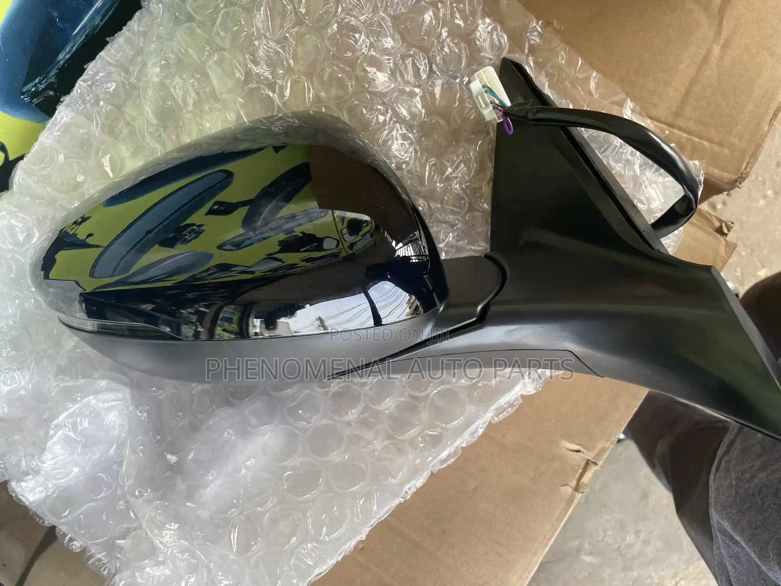 Honda Accord 2018-2024 Side Mirror With Light and Sensor One Side