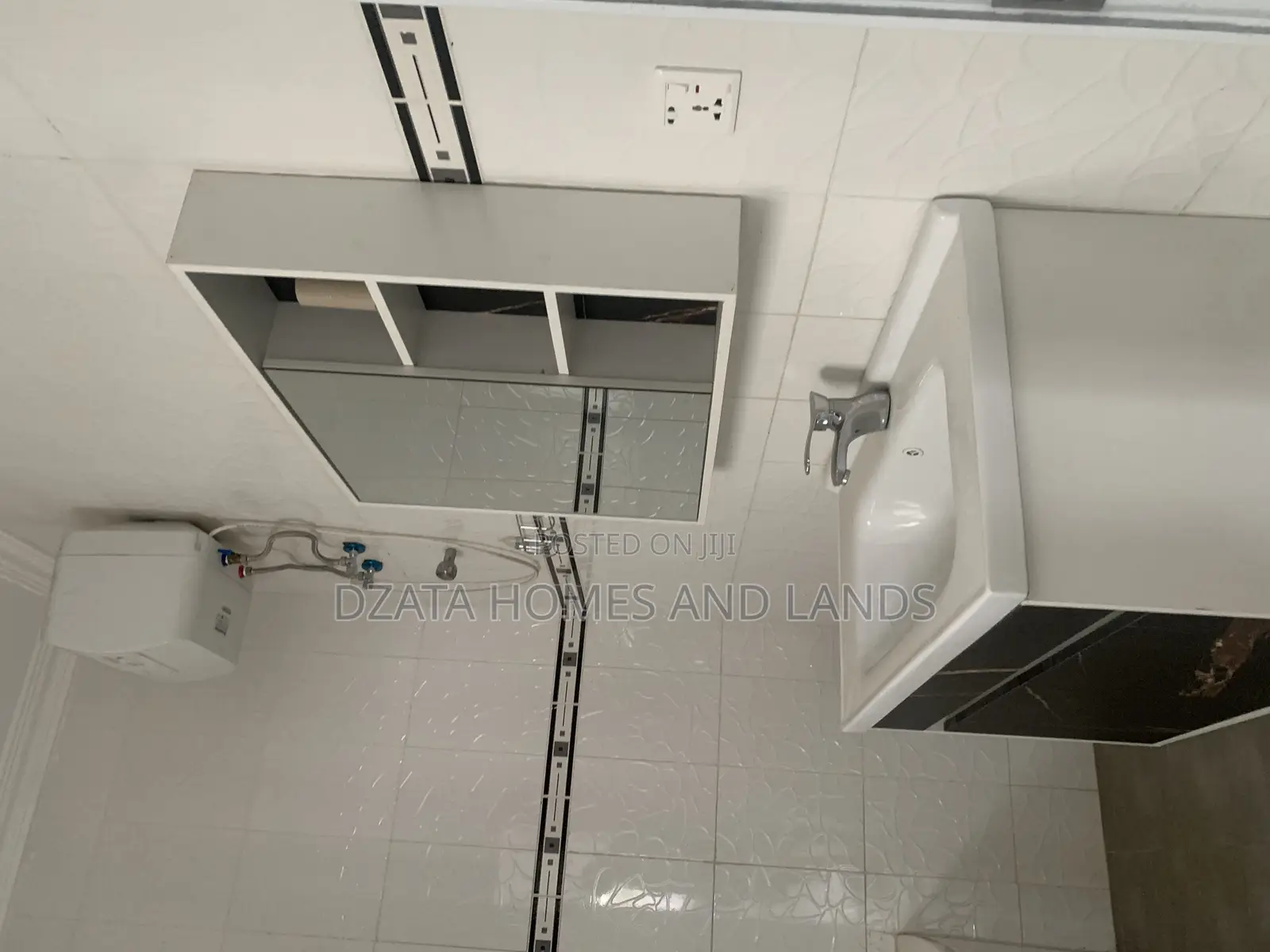 3bdrm House in Coastal Estates, Spintex for rent