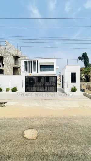 4bdrm Duplex in Tseaddo for sale