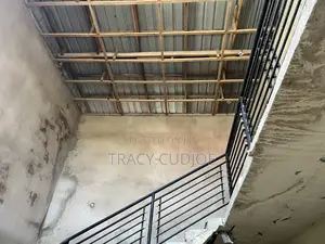 9bdrm House in Prampram for sale