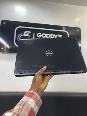 Laptop Dell Latitude 5580 8GB Intel Core i5 SSD 256GB