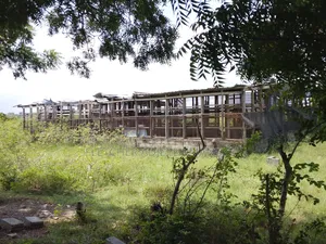 Full Plot(Land )