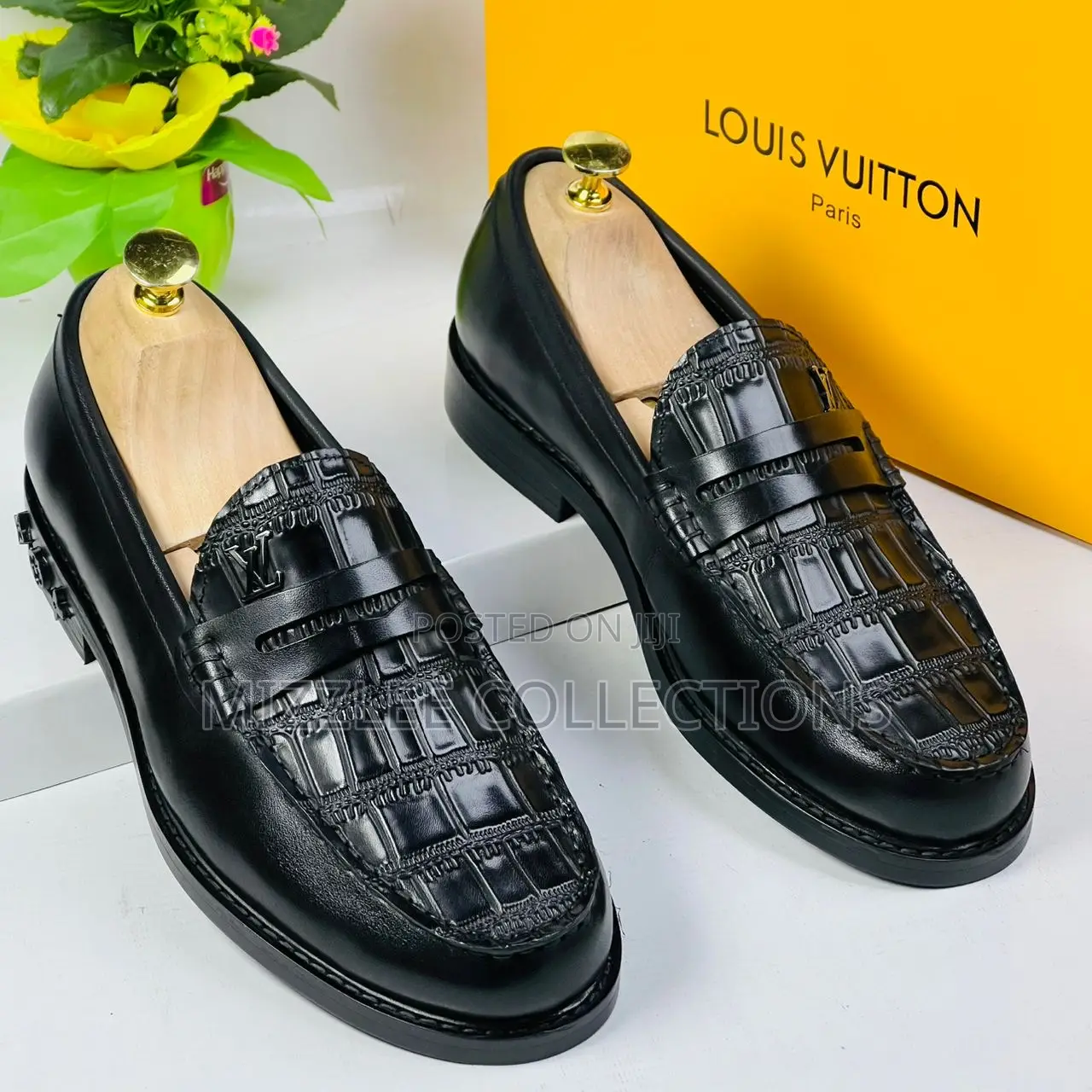 Original Louis Vuitton Paris Loafers in 40-45