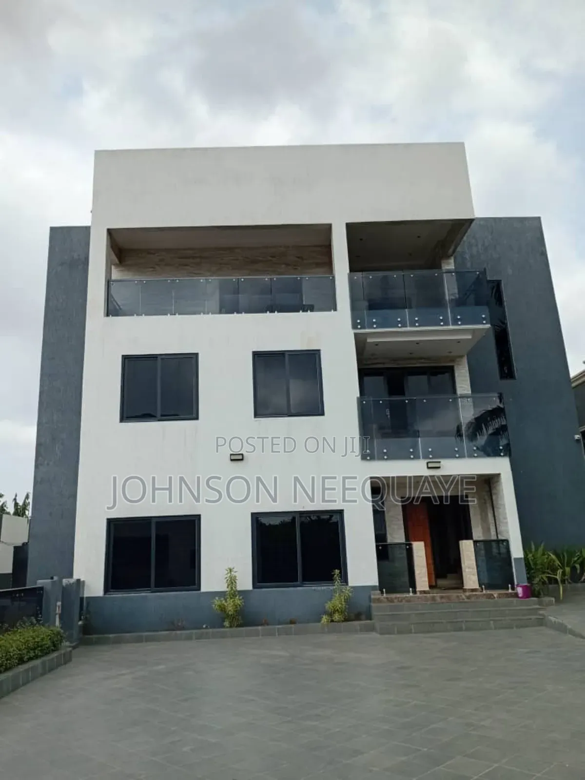 Furnished 2bdrm Apartment in Manet Junction for rent