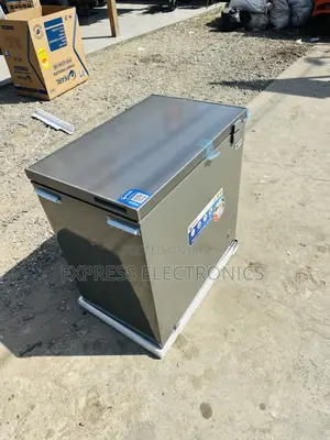 Ultra Modern Sleek 199l Chest Freezer Single Door Pearl
