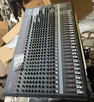 Yamaha Mgp32x 32-channel Premium Analog Mixer.