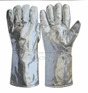 Heat Resistant Aluminised Gloves.