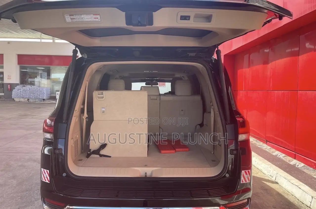 Toyota Land Cruiser 2022 Black