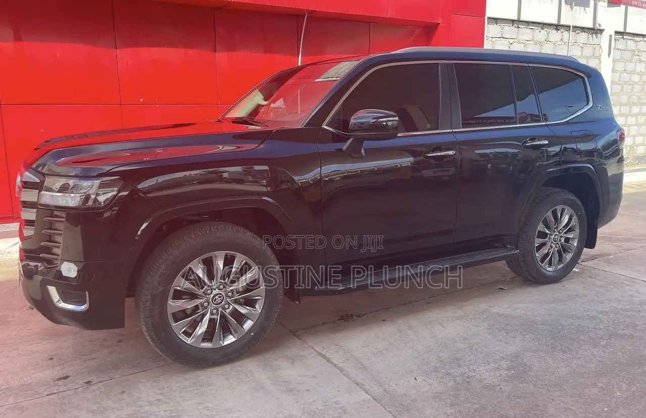 Toyota Land Cruiser 2022 Black