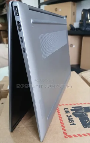 New Laptop HP 8GB AMD SSD 512GB