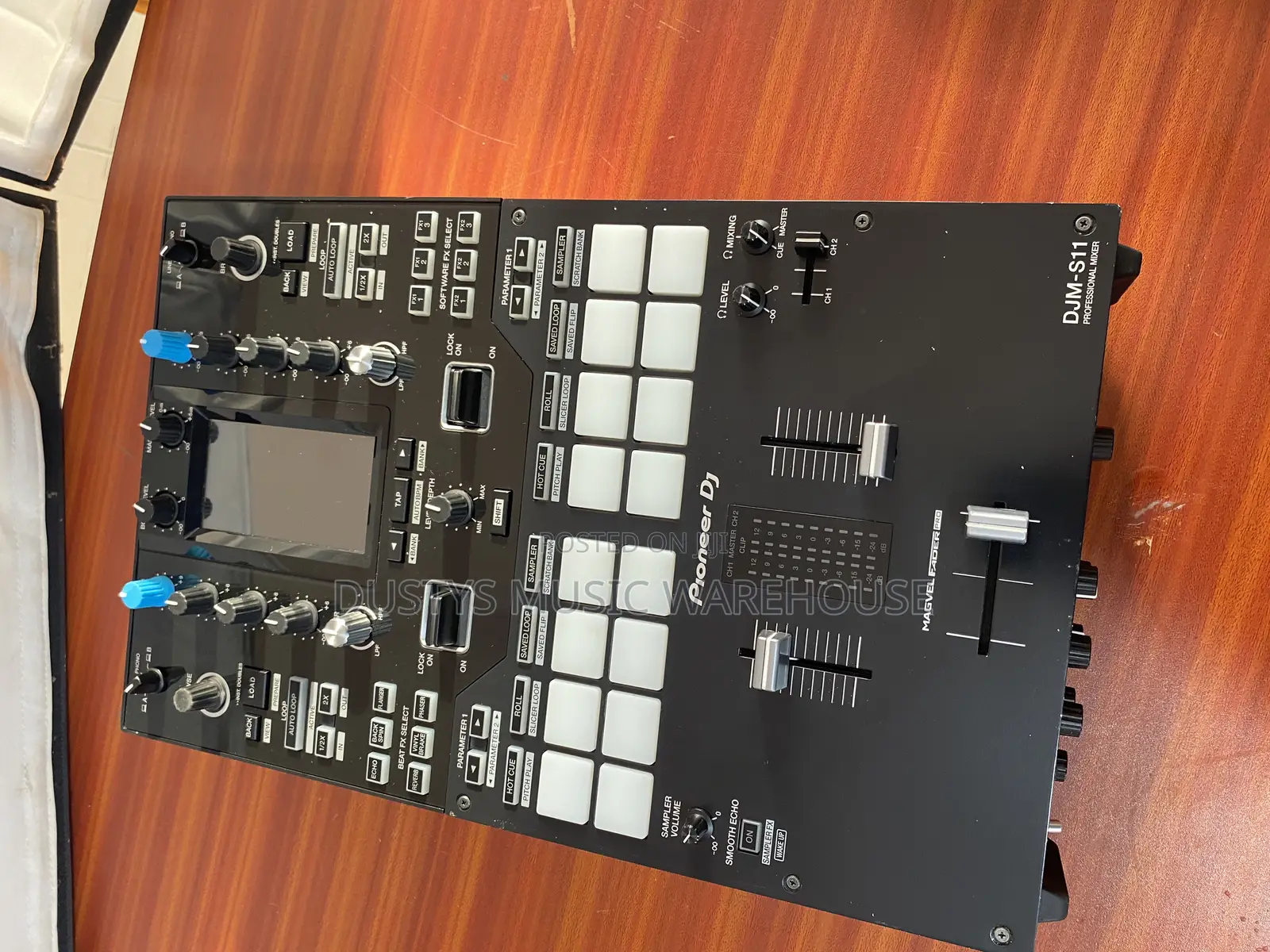 Pioneer DJM S11 Mixer With Cover
