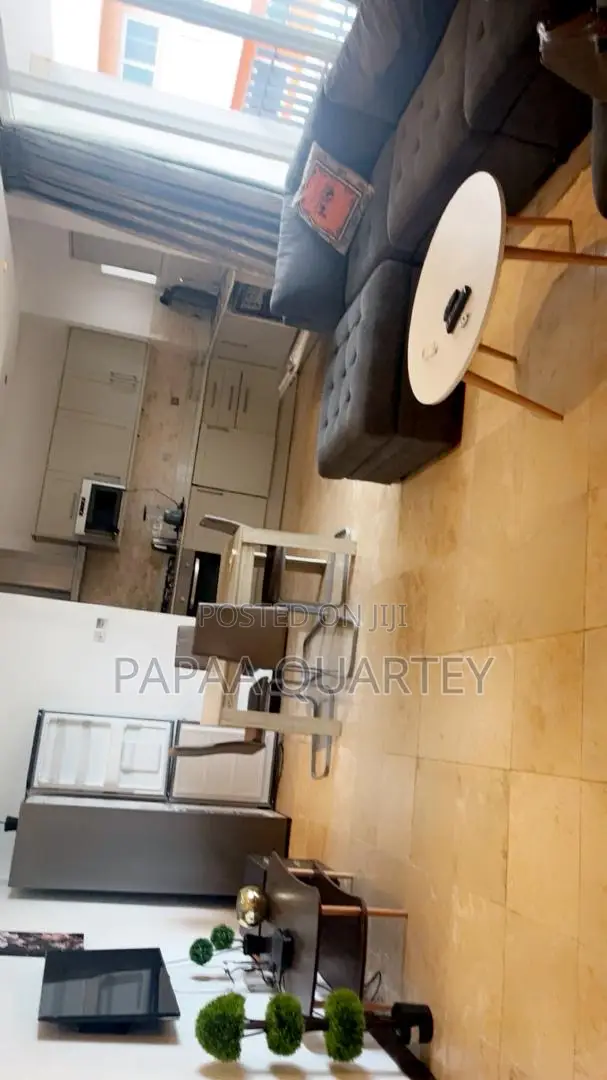 Furnished 2bdrm Apartment in North Ridge for sale
