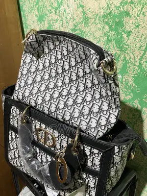 Dressing Bag
