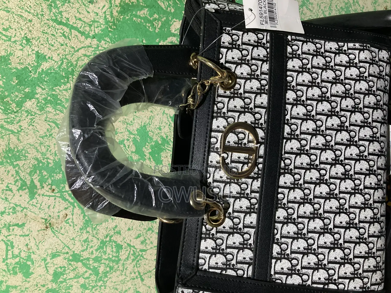 Dressing Bag