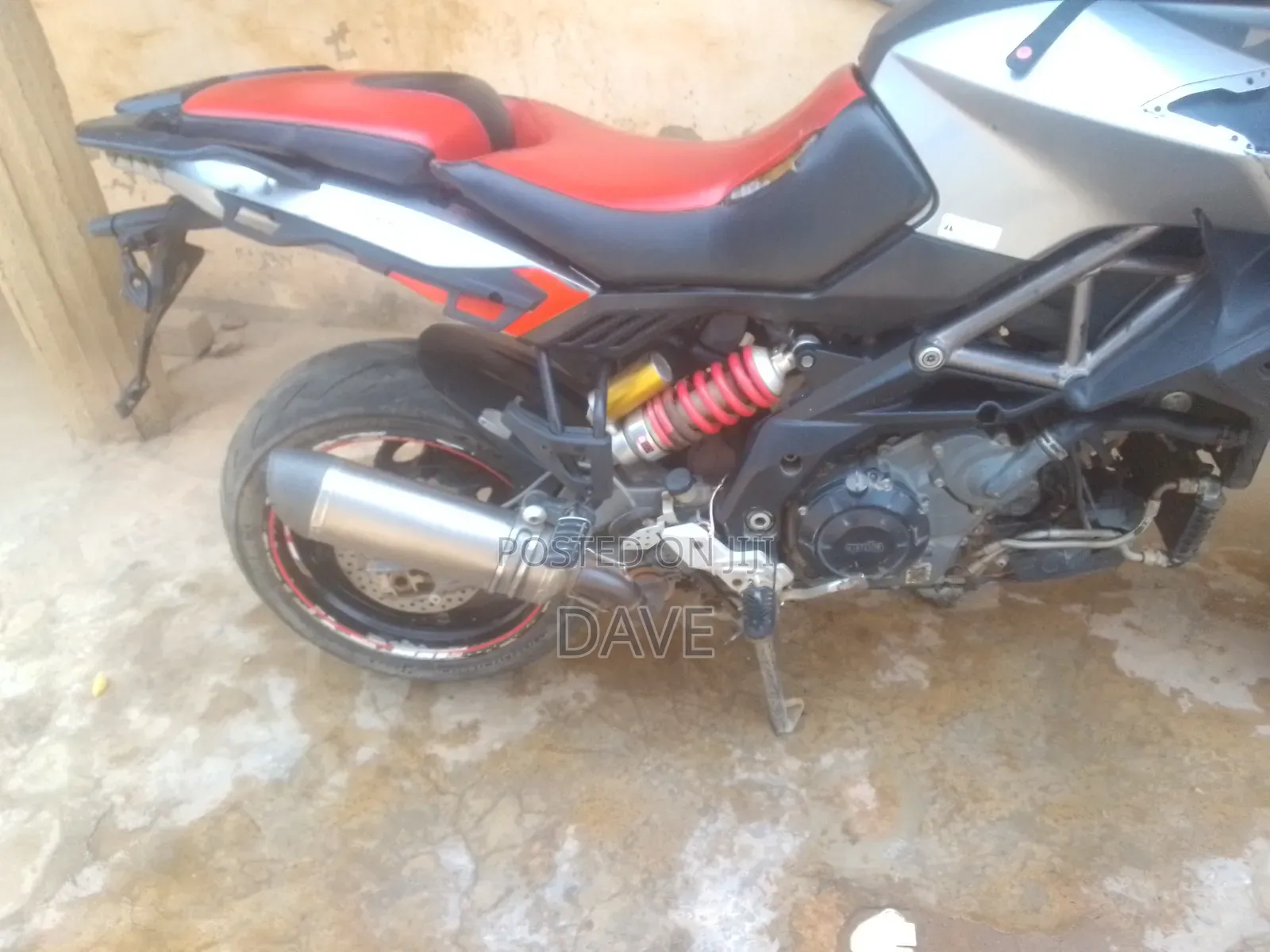 Aprilia Caponord 2018 Gray