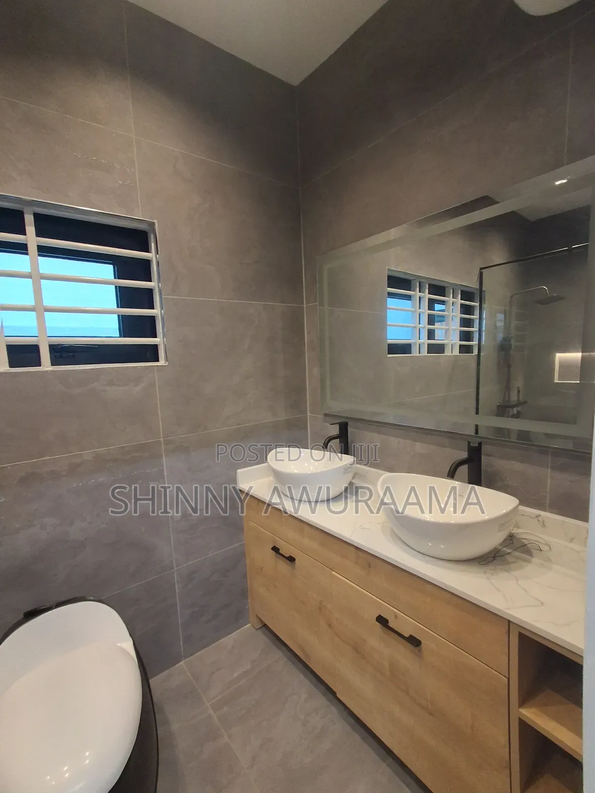3bdrm House in Police Land, Lake Side Estate for sale