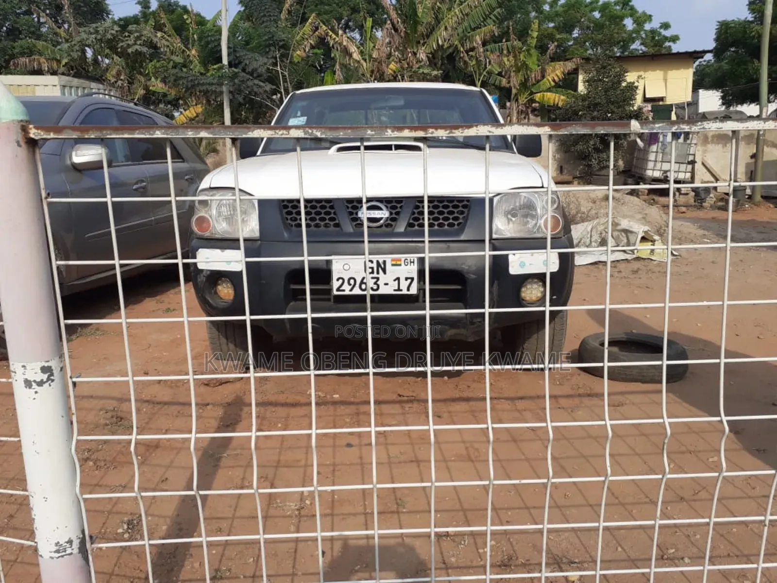 Nissan Hardbody 2012 White