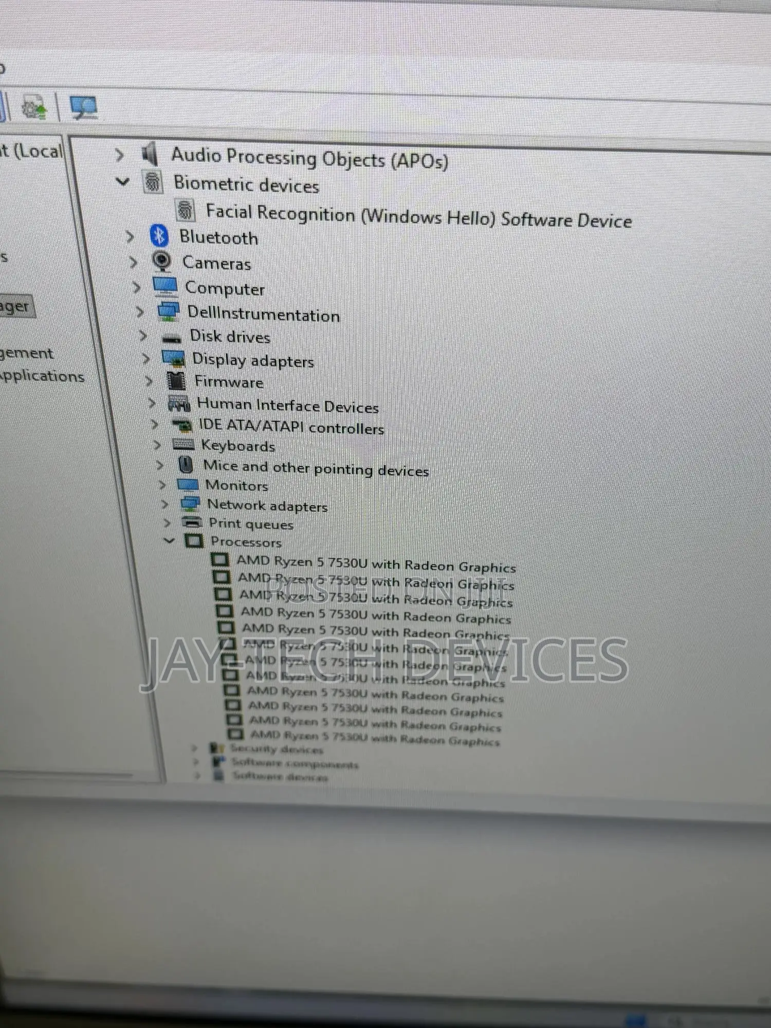 Dell Inspiron 27 All-in-One 8GB AMD Ryzen 5 SSHD (Hybrid) 512GB