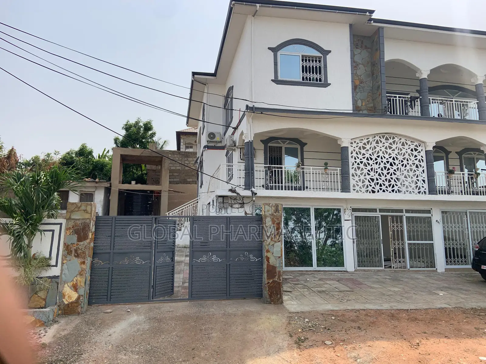 Furnished 2bdrm Apartment in West Hills Mall Area for rent