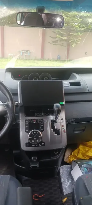 Toyota Voxy Noah Android Radio Apple Carplay Android Auto