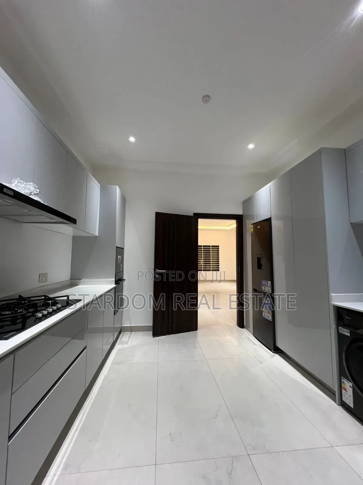 2bdrm Duplex in Adjiringanor, Ability for sale