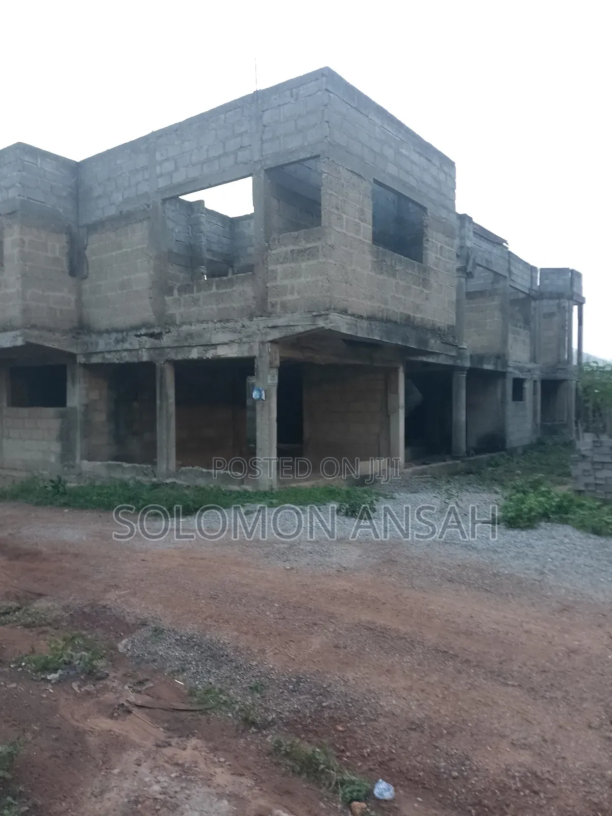 12bdrm House in Free Will Agency, Kumasi Metropolitan for sale