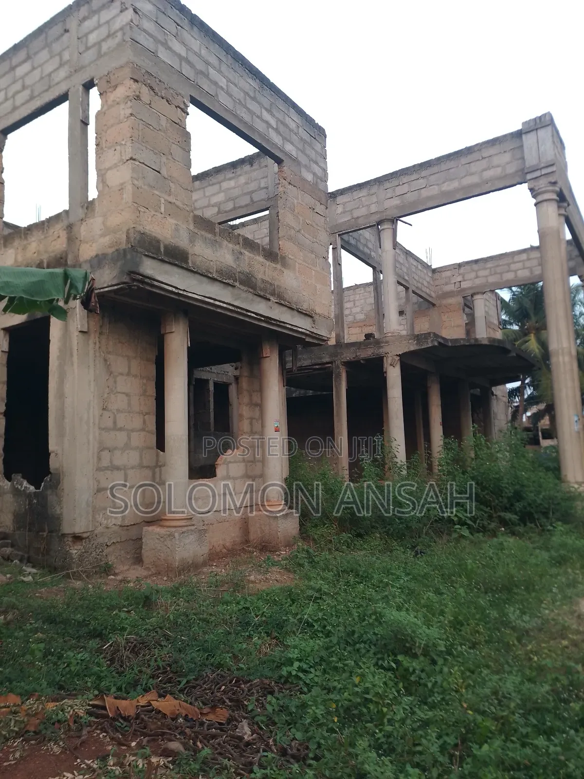 12bdrm House in Free Will Agency, Kumasi Metropolitan for sale
