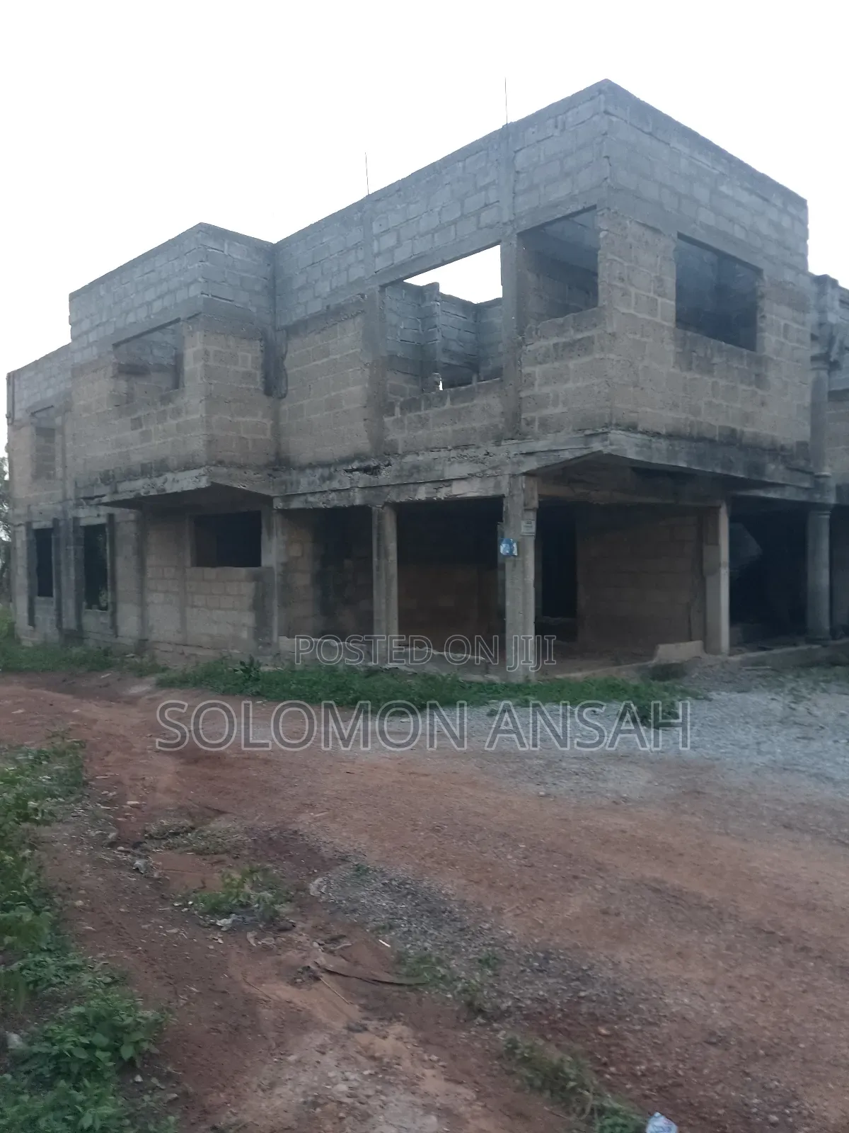 12bdrm House in Free Will Agency, Kumasi Metropolitan for sale