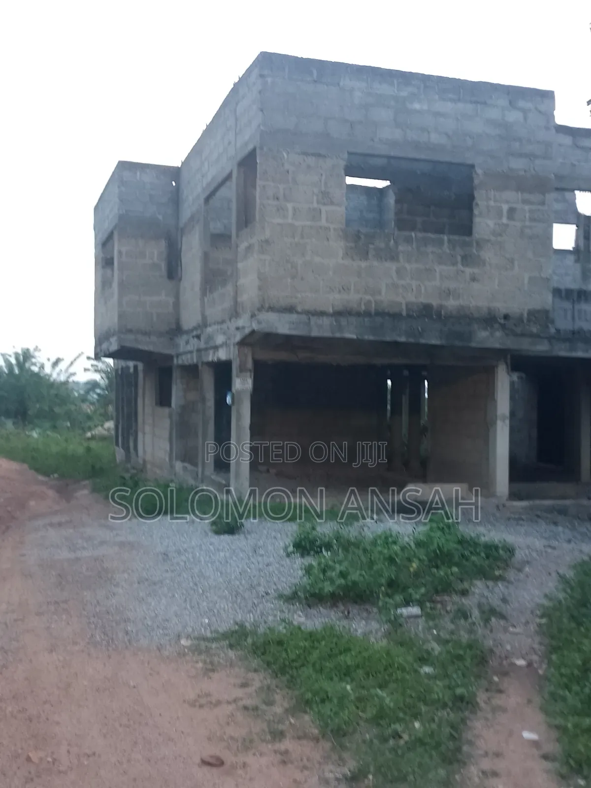 12bdrm House in Free Will Agency, Kumasi Metropolitan for sale