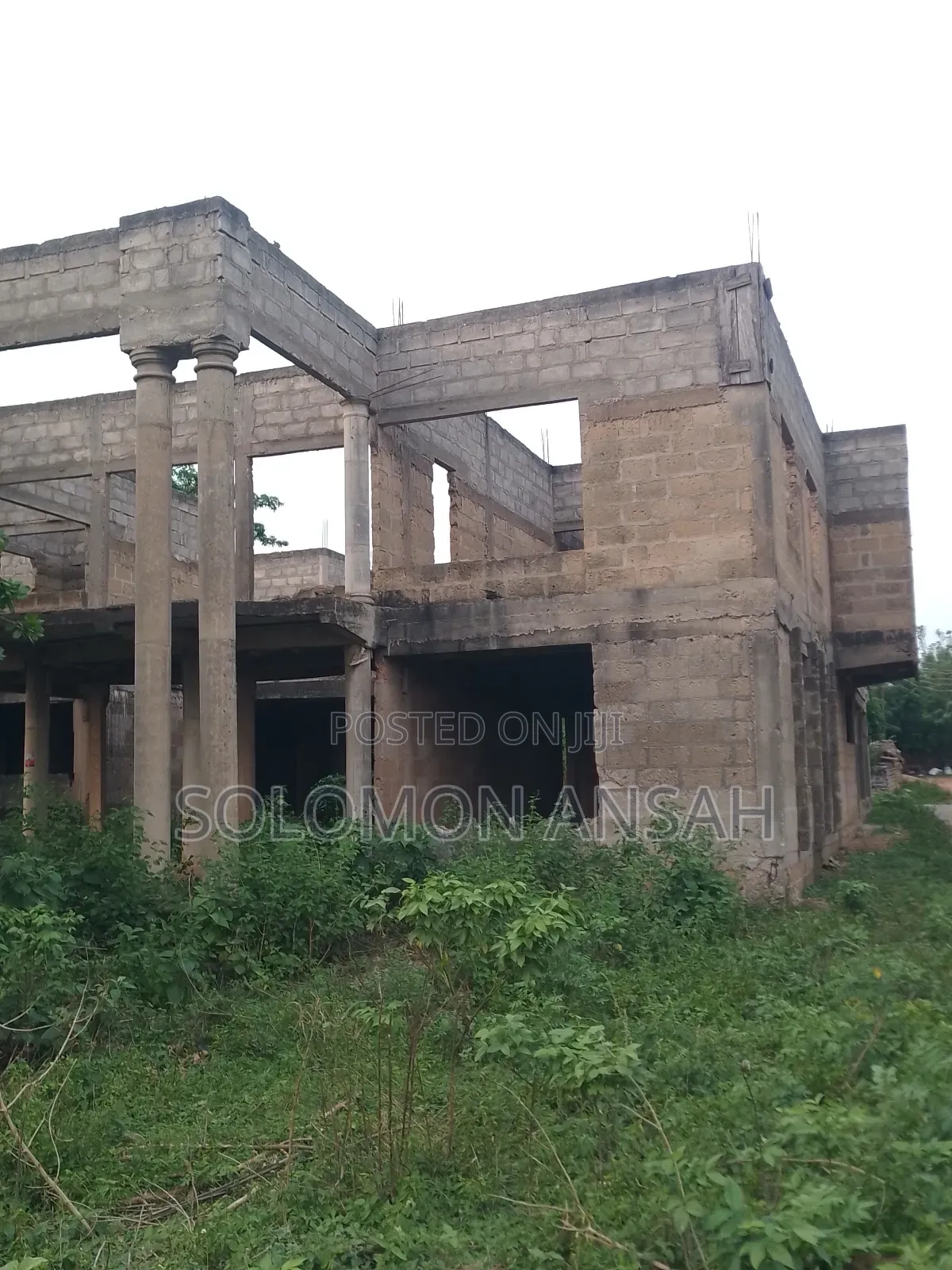 12bdrm House in Free Will Agency, Kumasi Metropolitan for sale