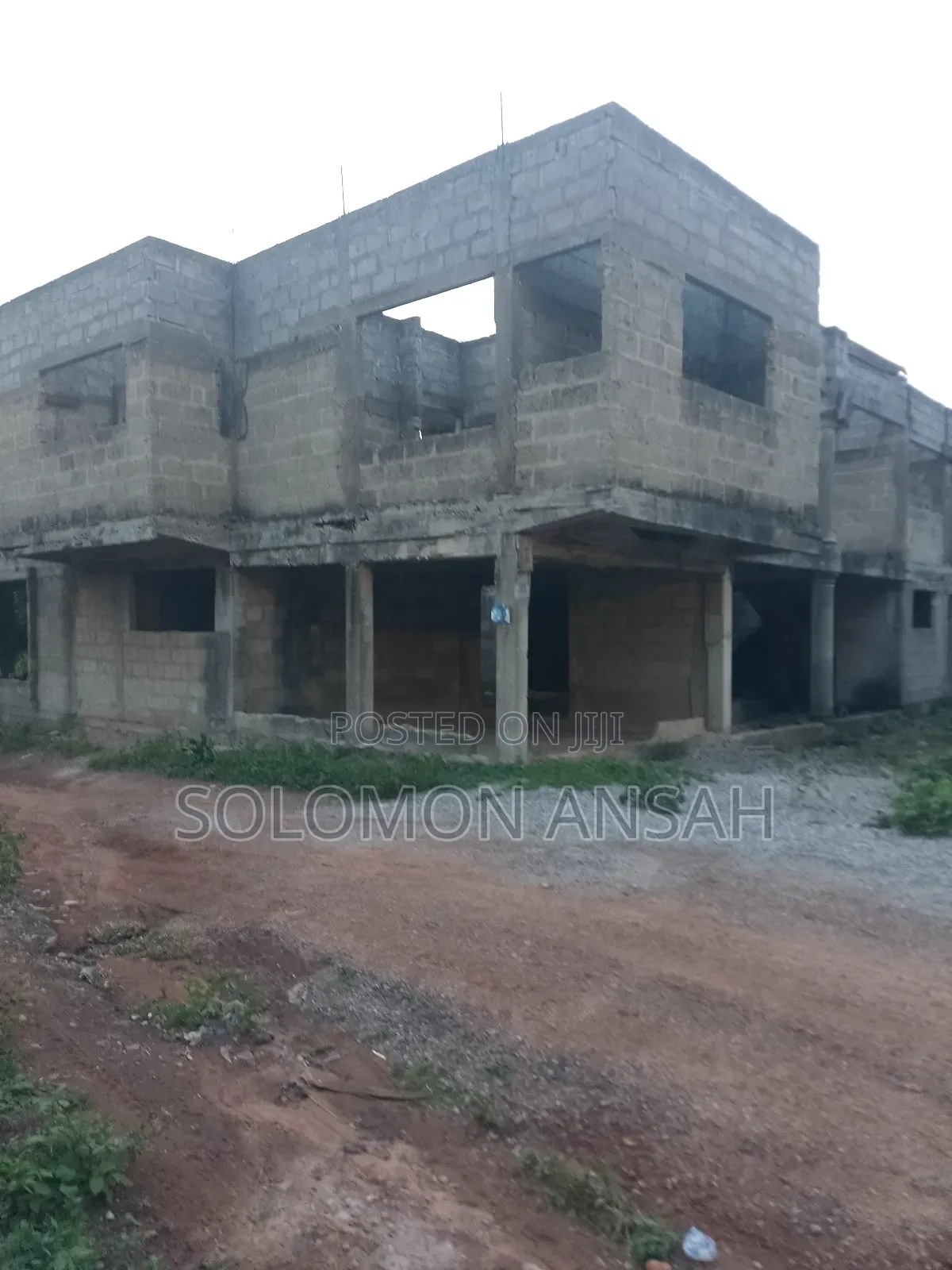 12bdrm House in Free Will Agency, Kumasi Metropolitan for sale