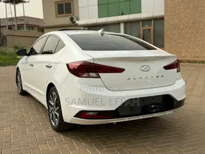 Hyundai Elantra Limited 2019 White