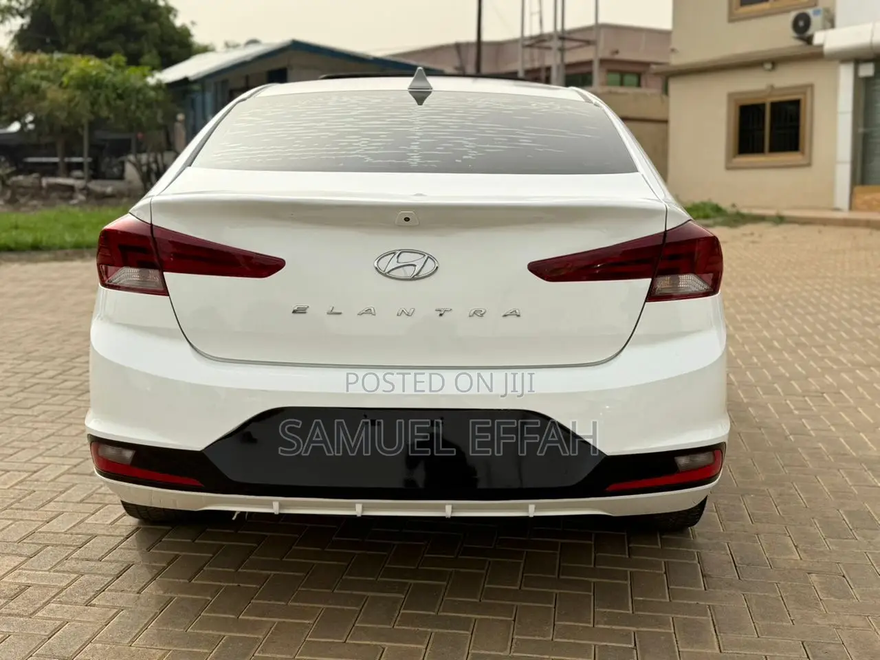 Hyundai Elantra Limited 2019 White