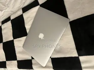 Laptop Apple MacBook Air 4GB Intel Core i5 SSD 128GB
