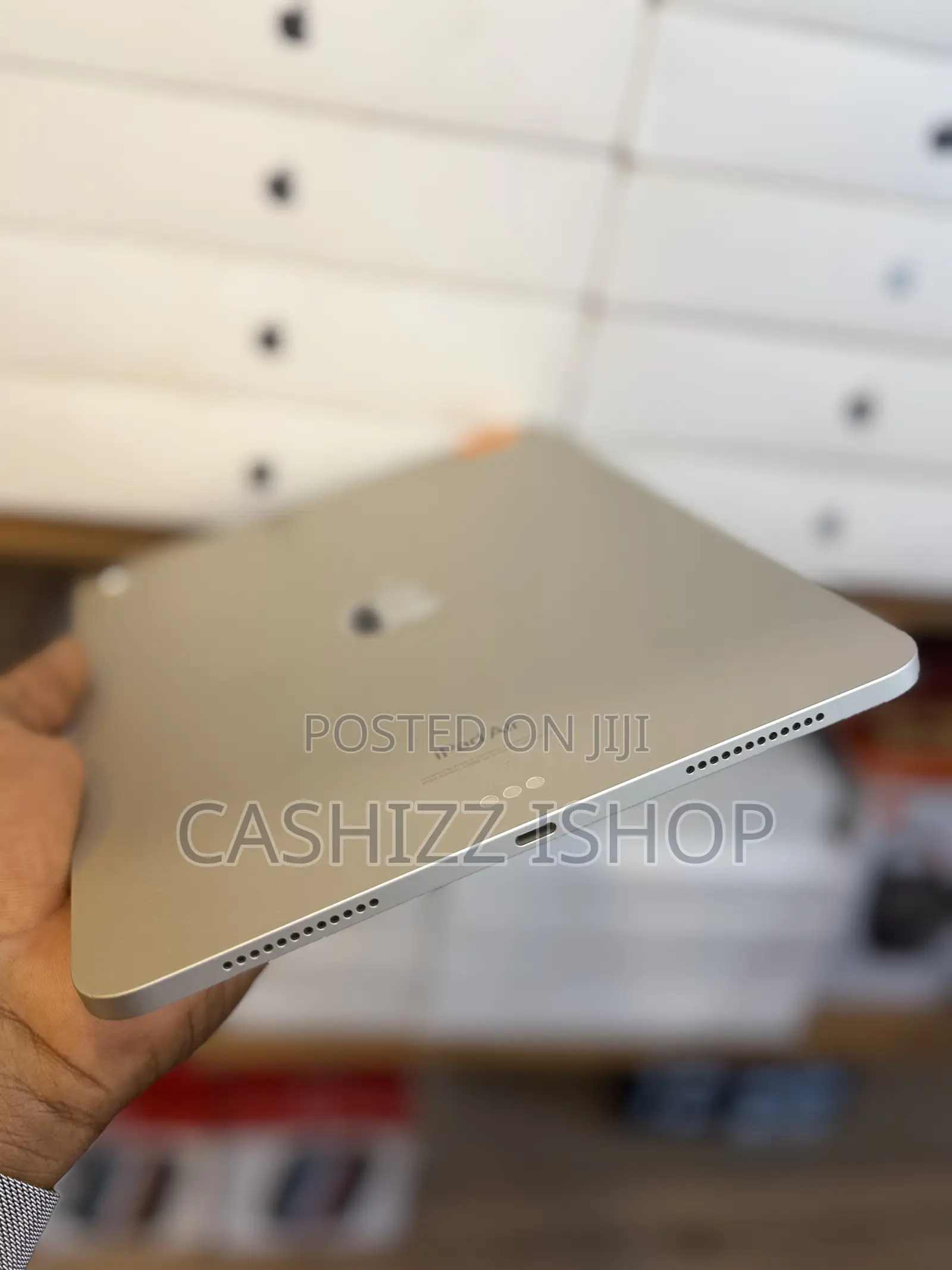 Apple iPad Air (2022) 256 GB Silver