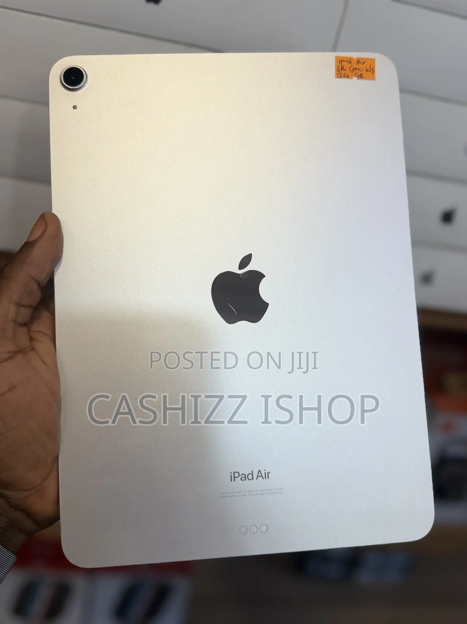 Apple iPad Air (2022) 256 GB Silver