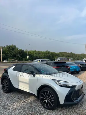 Toyota C-HR 2025 White