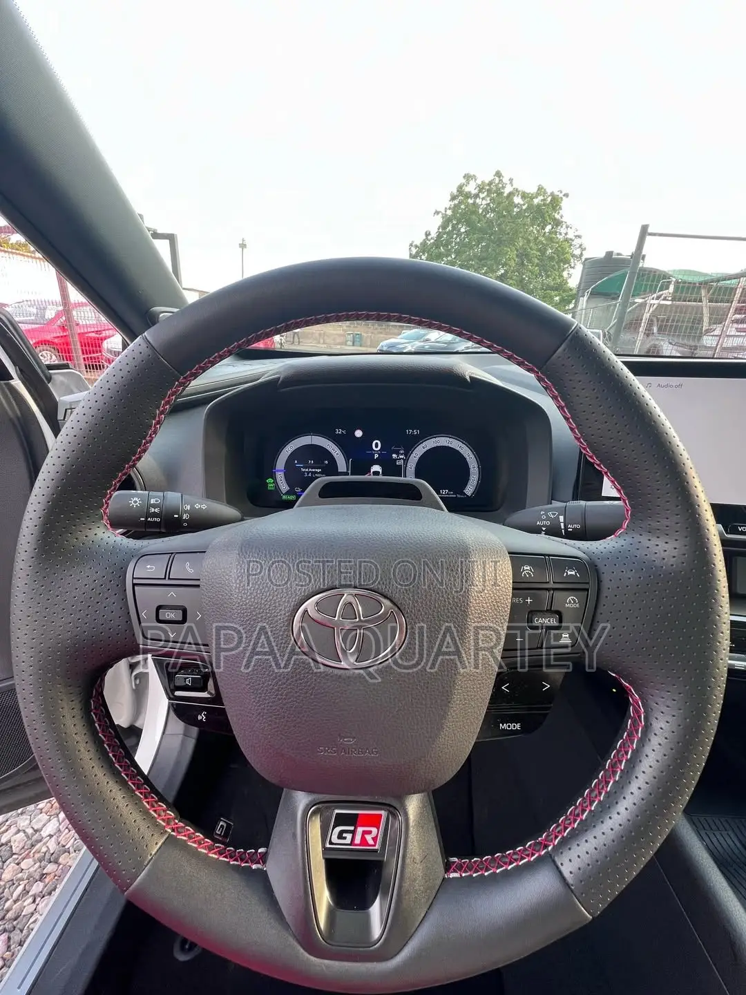 Toyota C-HR 2025 White