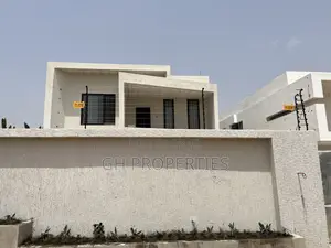 4bdrm Duplex in Santasi,Anyienem, Kumasi Metropolitan for sale