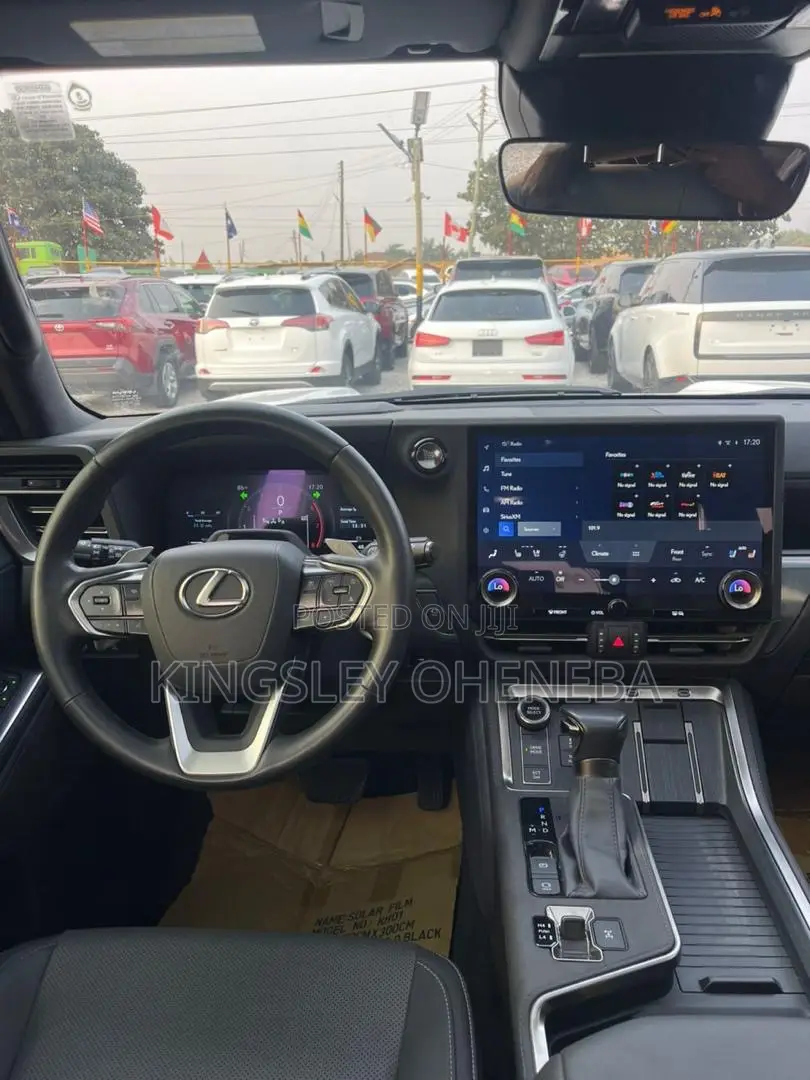 Lexus GX 550 Overtrail 2024 White