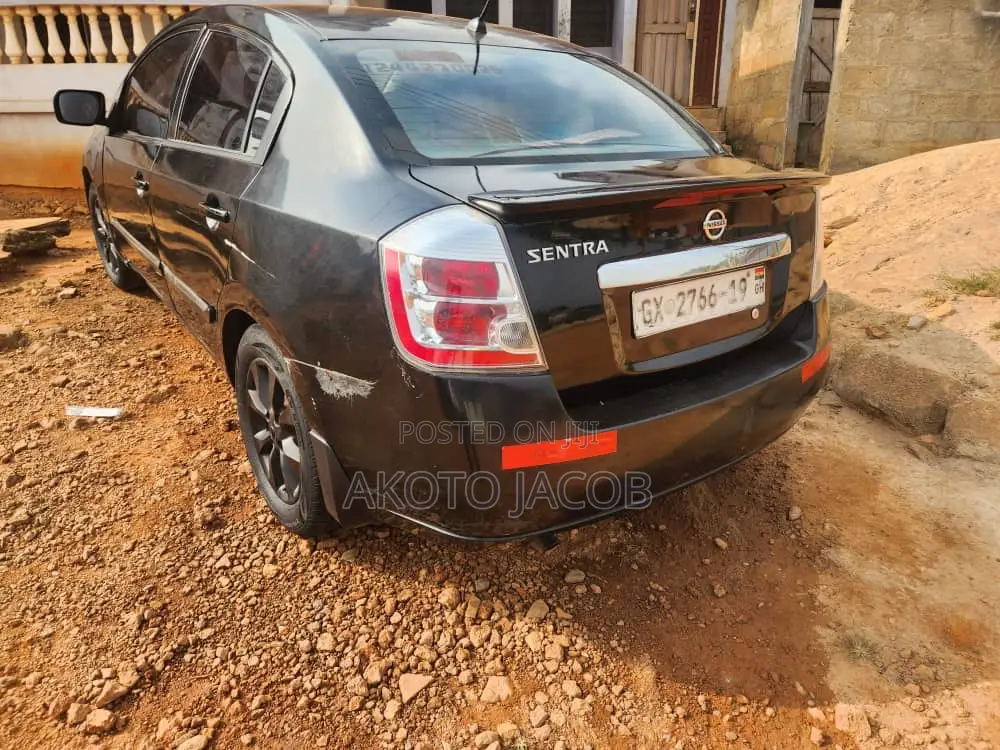 Nissan Sentra 2.0 SR 2011 Black
