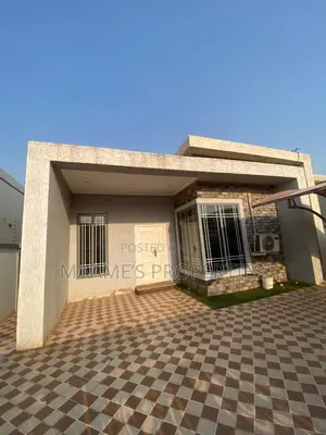 3bdrm House in Lake Side Estate for rent