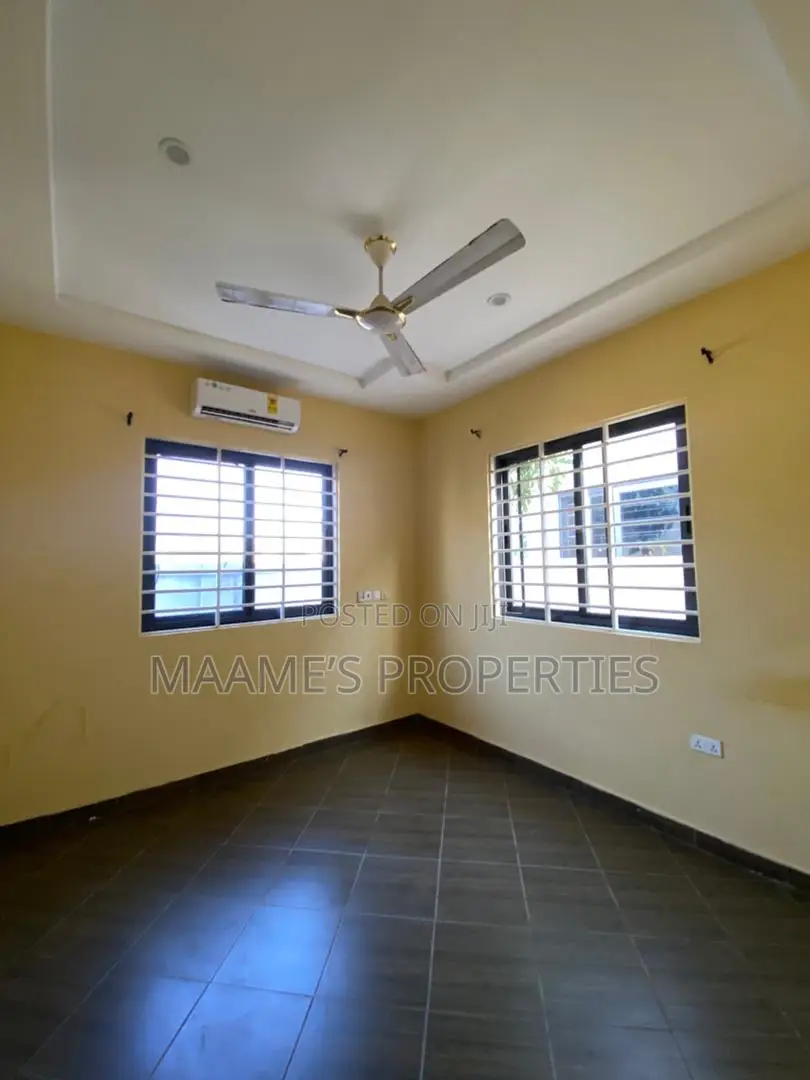 3bdrm House in Lake Side Estate for rent