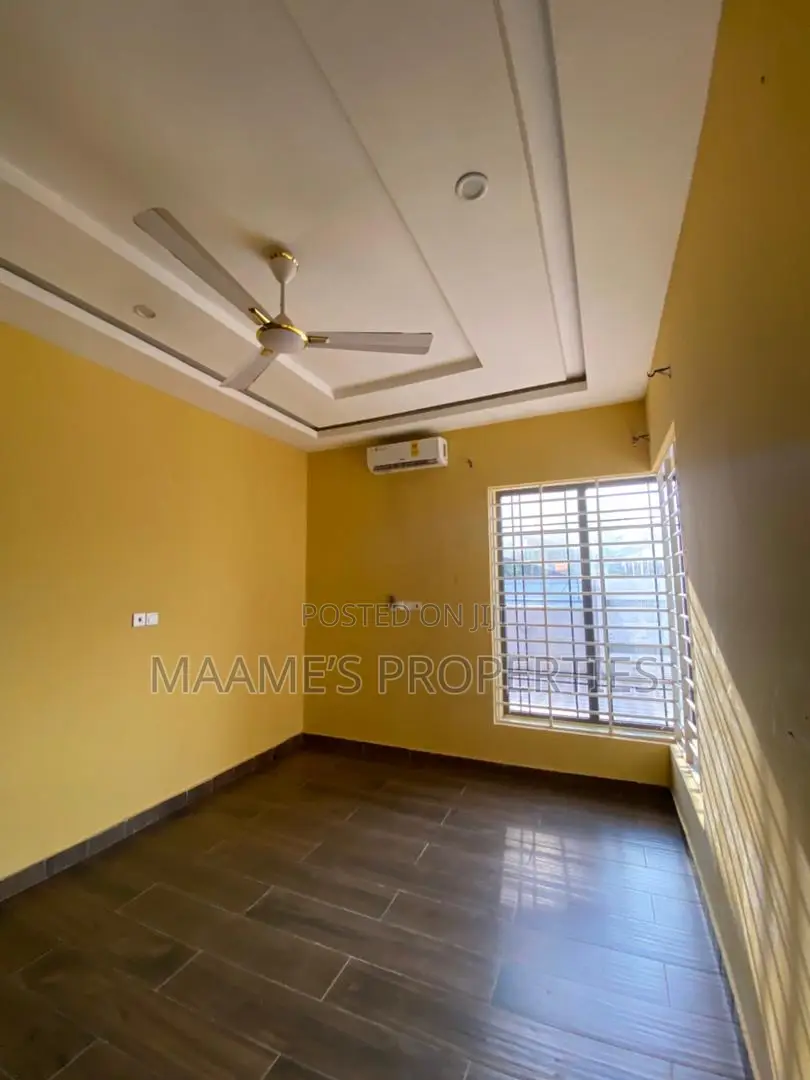 3bdrm House in Lake Side Estate for rent