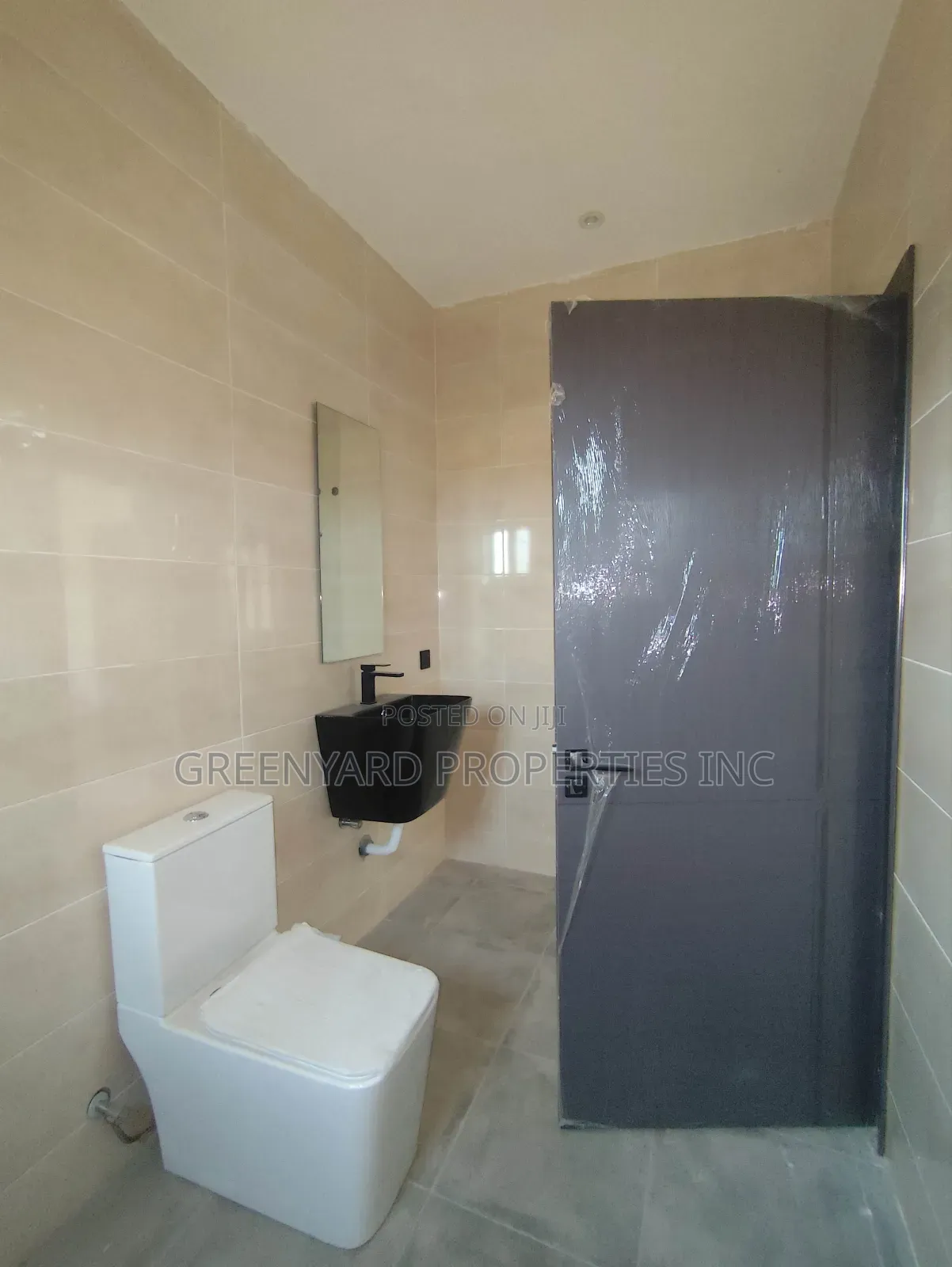 3bdrm Townhouse/Terrace in East Legon Hills, American House for sale