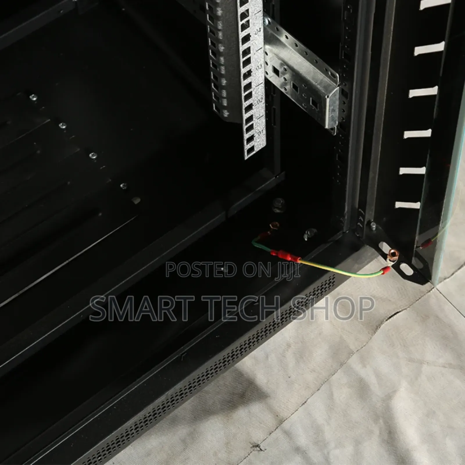 18u Floor-mount Network Server Rack Cabinet. 600x600x600