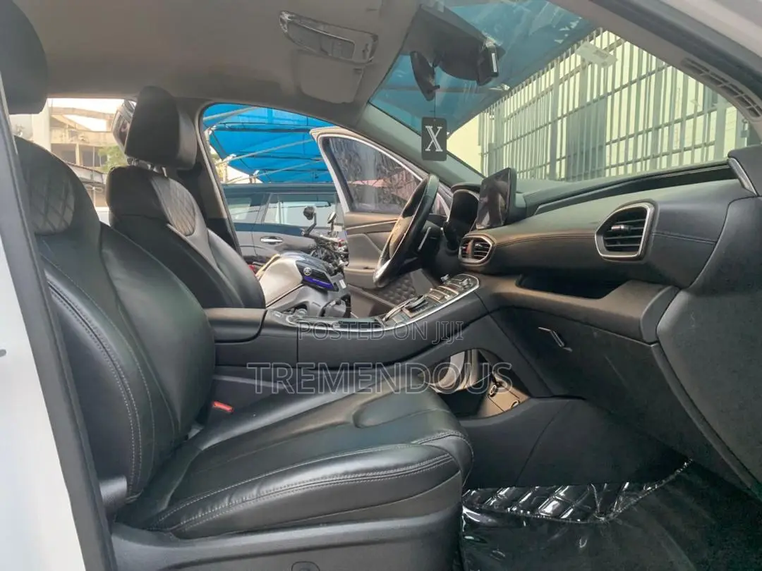 Hyundai Santa Fe Limited 2022 White