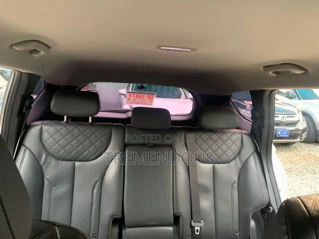 Hyundai Santa Fe Limited 2022 White