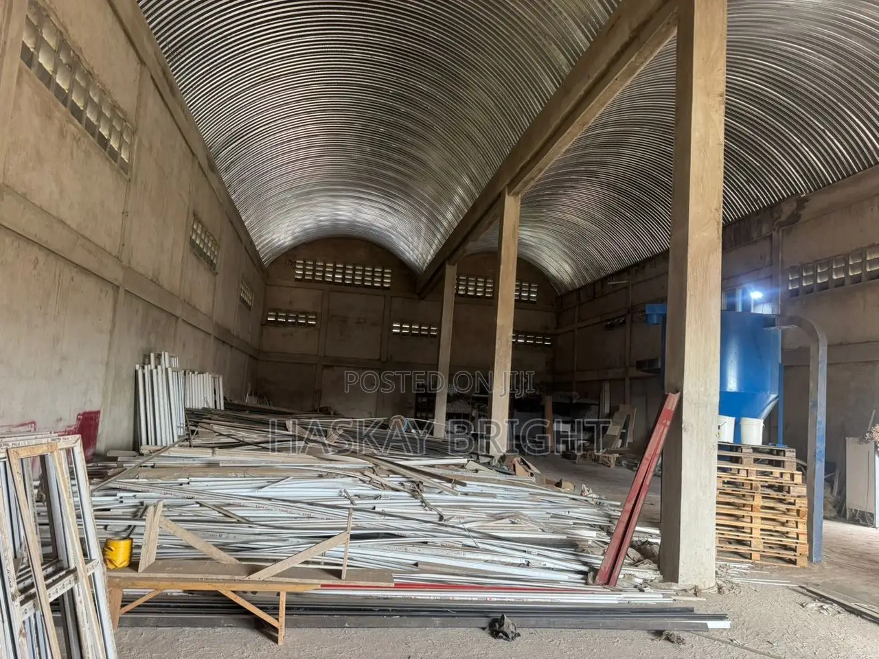 500 SQM Warehouse for Rent at Pokuase Acp